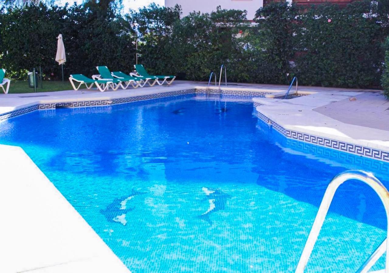 Playa Flores - Vistas A La Piscina *